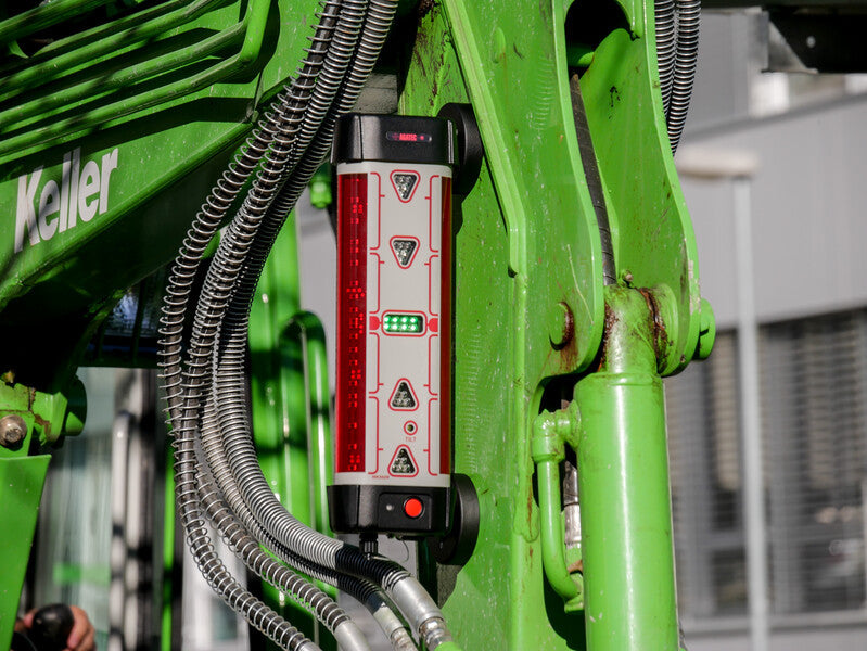 Geomax 6009255 MR360RA Machine Control Receiver Package